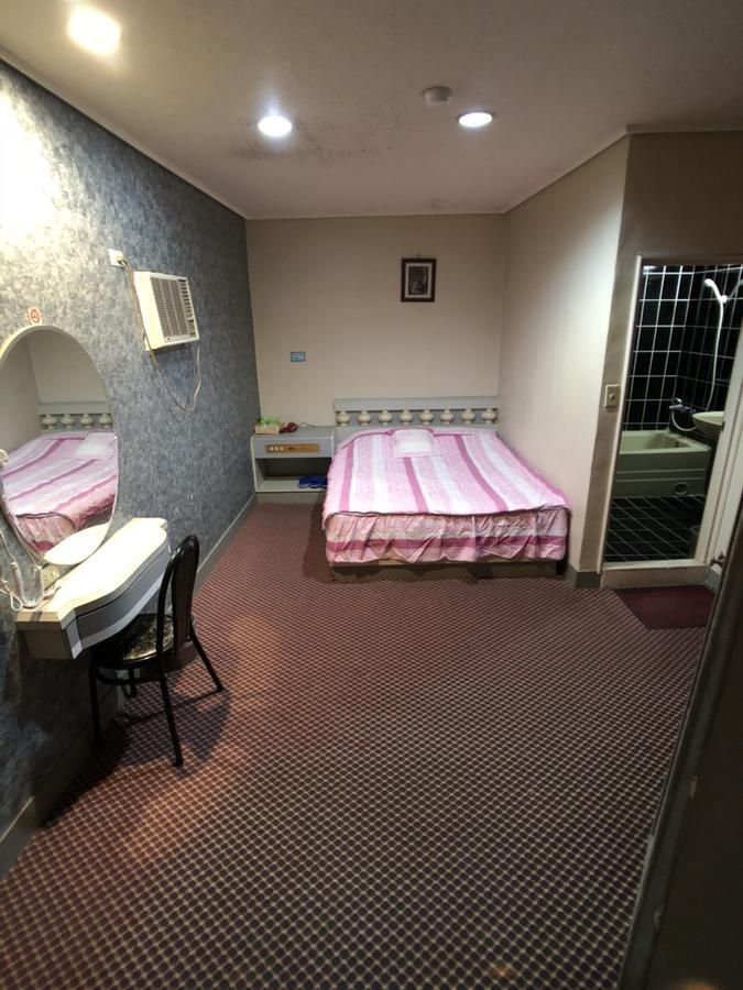 Ya Shi Deng Hotel 자오시 외부 사진